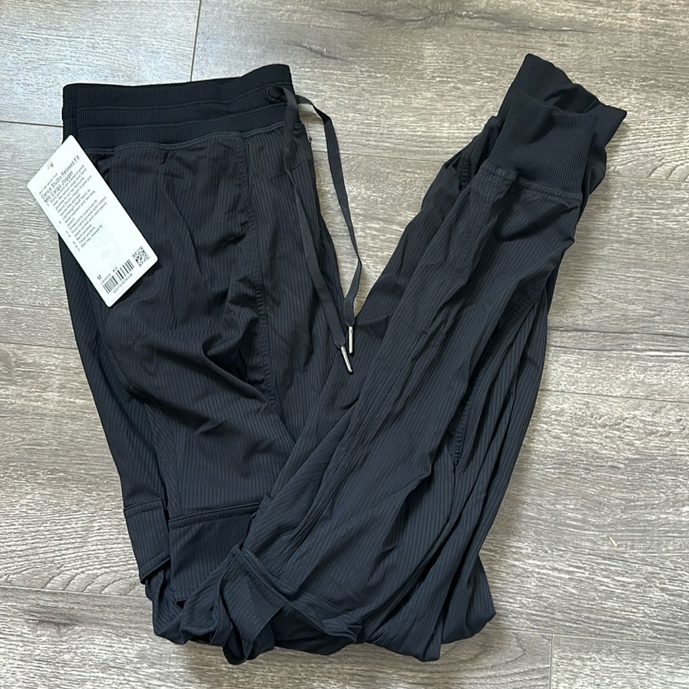 Lulu lemon dance joggers
